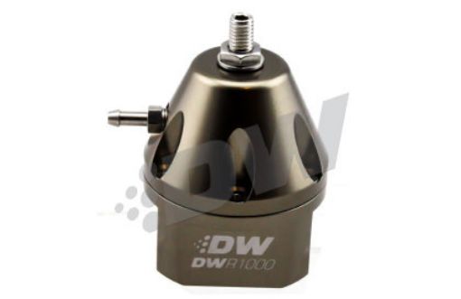 Bild von DeatschWerks DWR1000 Kraftstoffdruckregler 4x AN8 ORB / 1x AN6 ORB