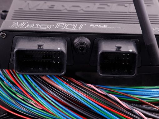 Bild von MaxxECU RACE STANDARD (ECU, harness 1 and accessories)